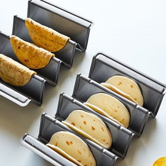 Pampered Chef V-Shaped Baking Pans Non Stick Taco Holders, Set of 2 #100101 - Picture 6 of 7